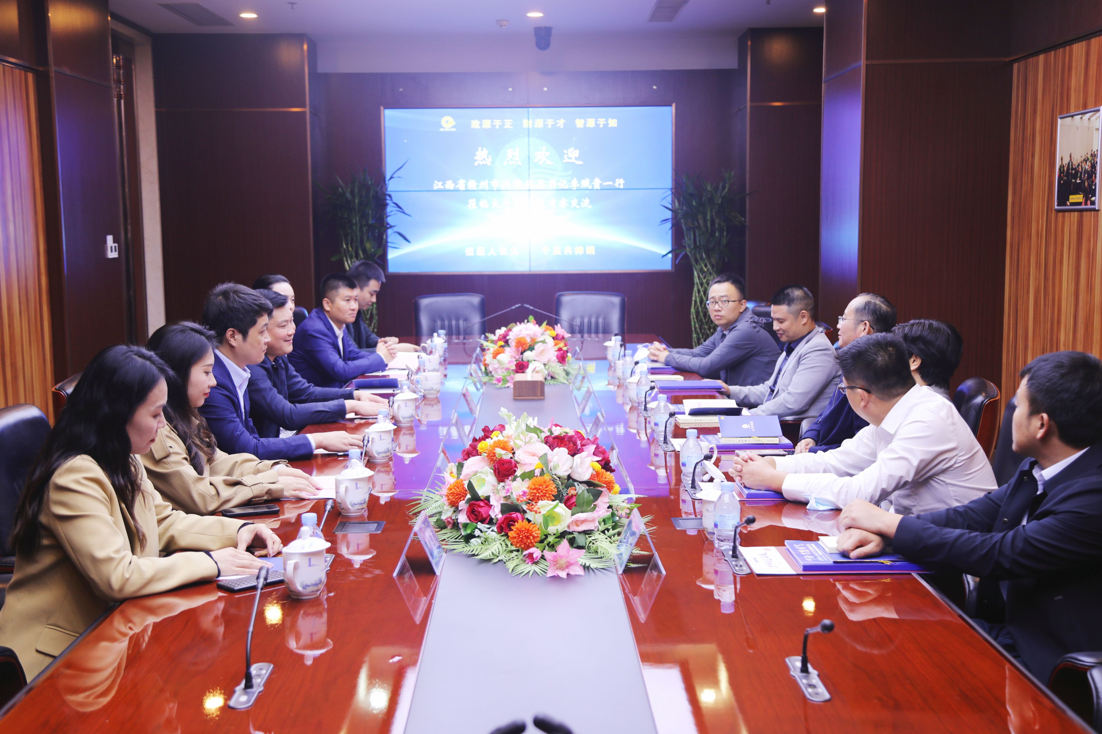 16672867085760943pKX.jpg 16672867085760943pKX.jpg