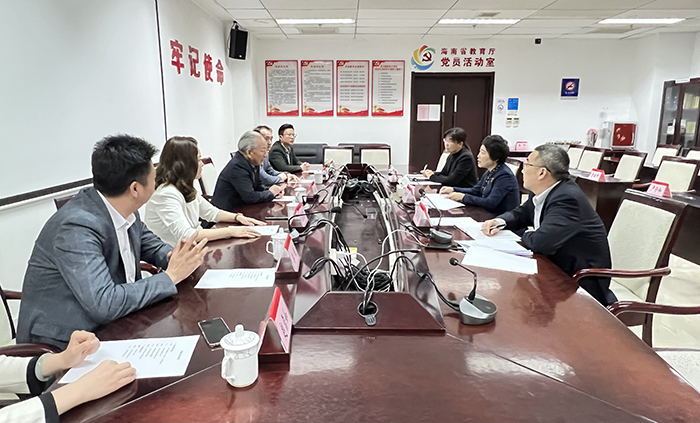 1670399532107079834.jpg 12月7日 严介和理事长与海南省教育厅党委书记、厅长曹献坤会谈 (3).jpg
