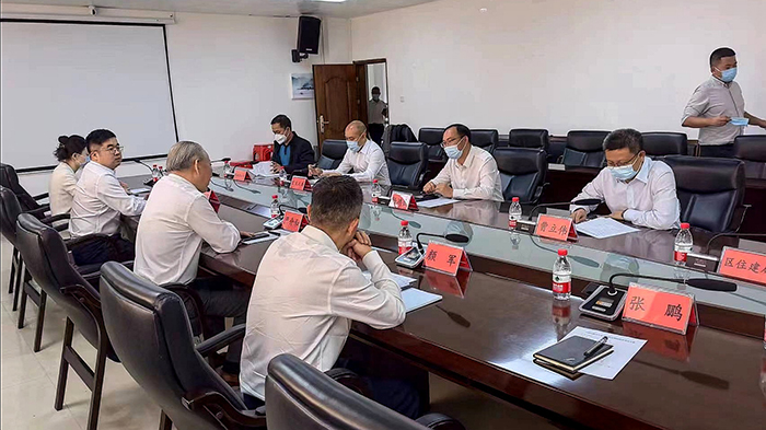 1671009285532063789.jpg 图-院长同杨鸿钧会谈02.jpg