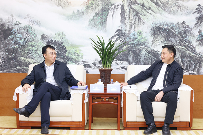 1671009485610052178.jpg 严昊.jpg