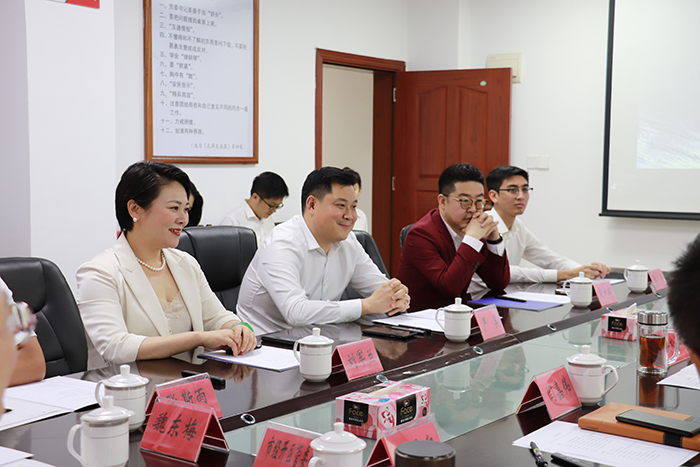 1682060521965017777.jpg 20230419严昊主席同广东雷州市委书记吴松江会谈3.jpg