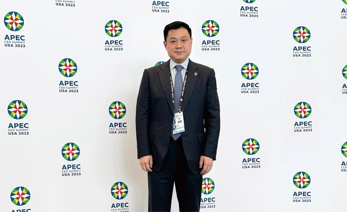 1700218949683061965.jpg 严昊APEC1.jpg