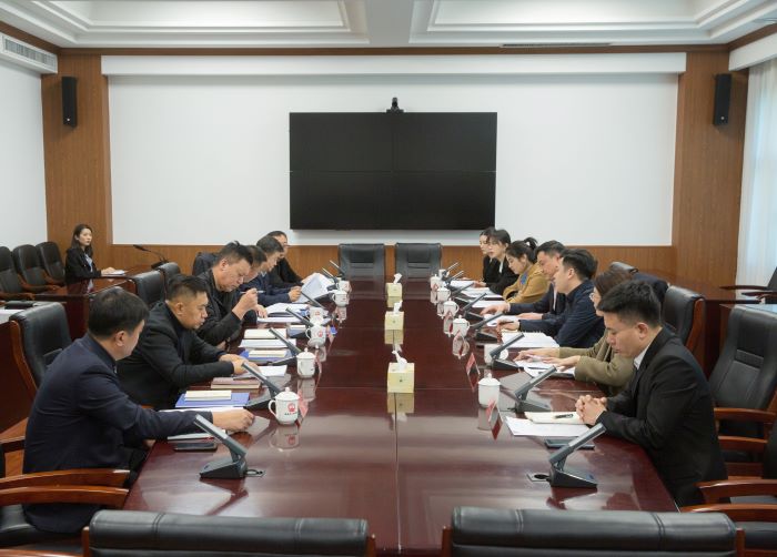 1702003038134068395.jpg 20231206严昊主席与辽宁省鞍山市委常委、海城市委书记陆荐援,市长杨野会谈3.jpg