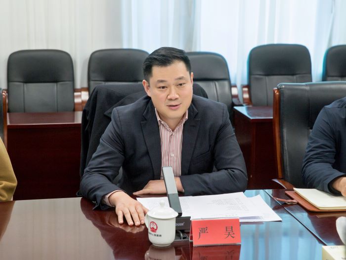 1702003052242030566.jpg 20231206严昊主席与辽宁省鞍山市委常委、海城市委书记陆荐援,市长杨野会谈1.jpg