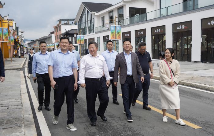 1713922859222040403.jpg 20240421-22严昊主席率队赴江西省赣州市定南县考察会谈.jpg