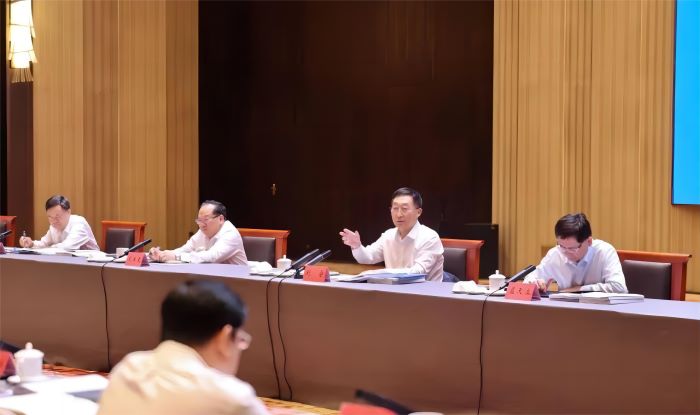 1715317315445047784.jpg 严昊应邀出席广西壮族自治区全区产业园区建设现场推进会并发言3.jpg