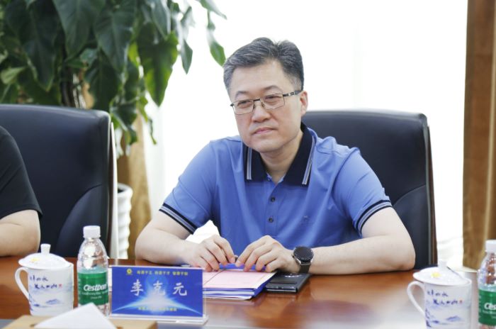 无码中文
与辽宁省鞍山市台安县人民政府签订战略合作协议3.jpg