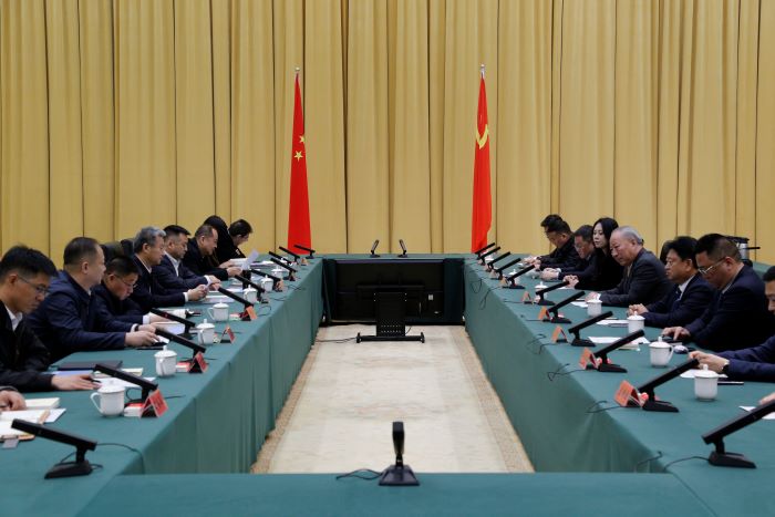 1741002610020014245.jpg 3月1日,与库车市委副书记、常务副市长王鹤松会谈1.jpg